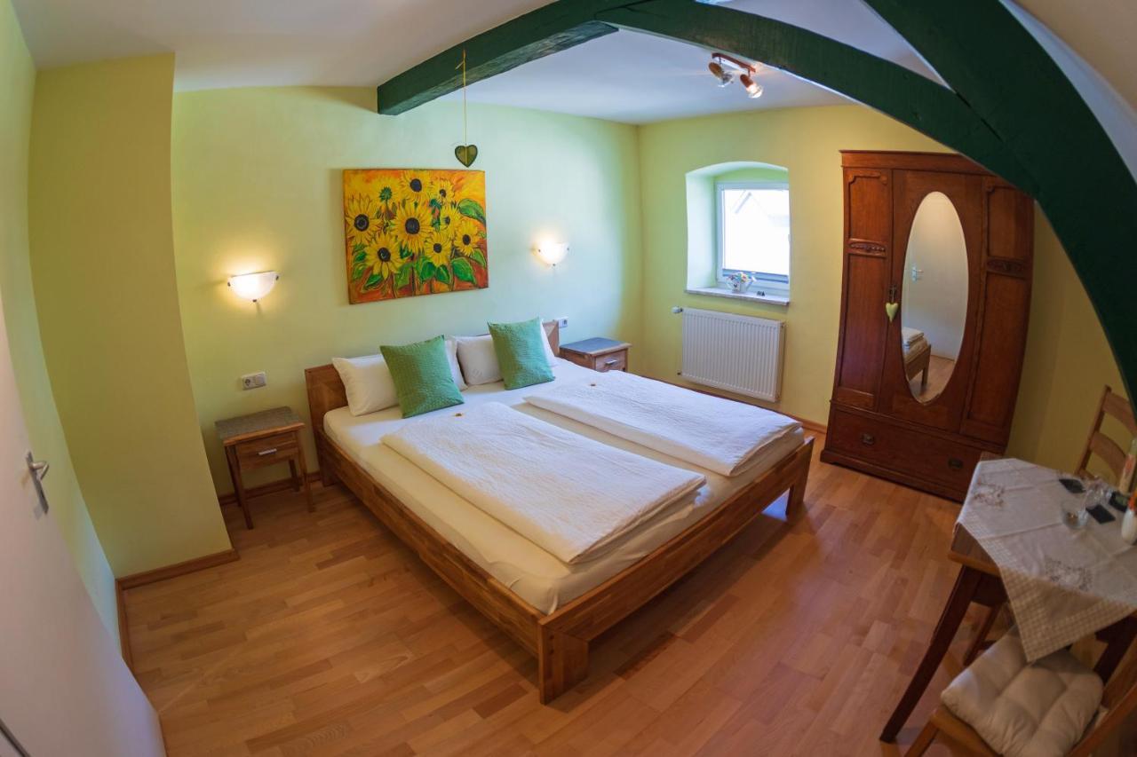 Dooscht Gaestehaus Reichshof Kröv Екстериор снимка
